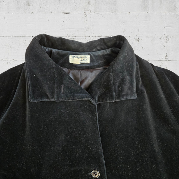 1970s Black Velvet Edwardian Cape Coat Dramatic High Low Smooth Gothic Overcoat - Picture 3 of 8
